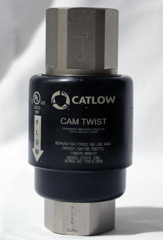 Gas pump breakaway coupling